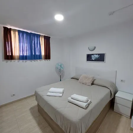 Apartamento Comodoro Cristianos 601t
