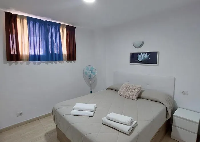 Apartamento Comodoro Cristianos 601t