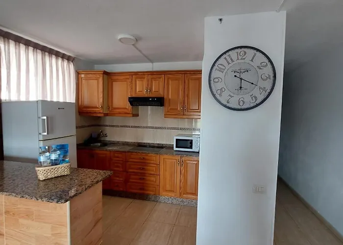 Apartamento Comodoro Cristianos 601t *