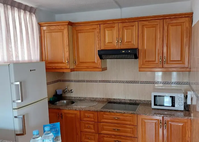 Comodoro Cristianos 601t Los Cristianos (Tenerife)